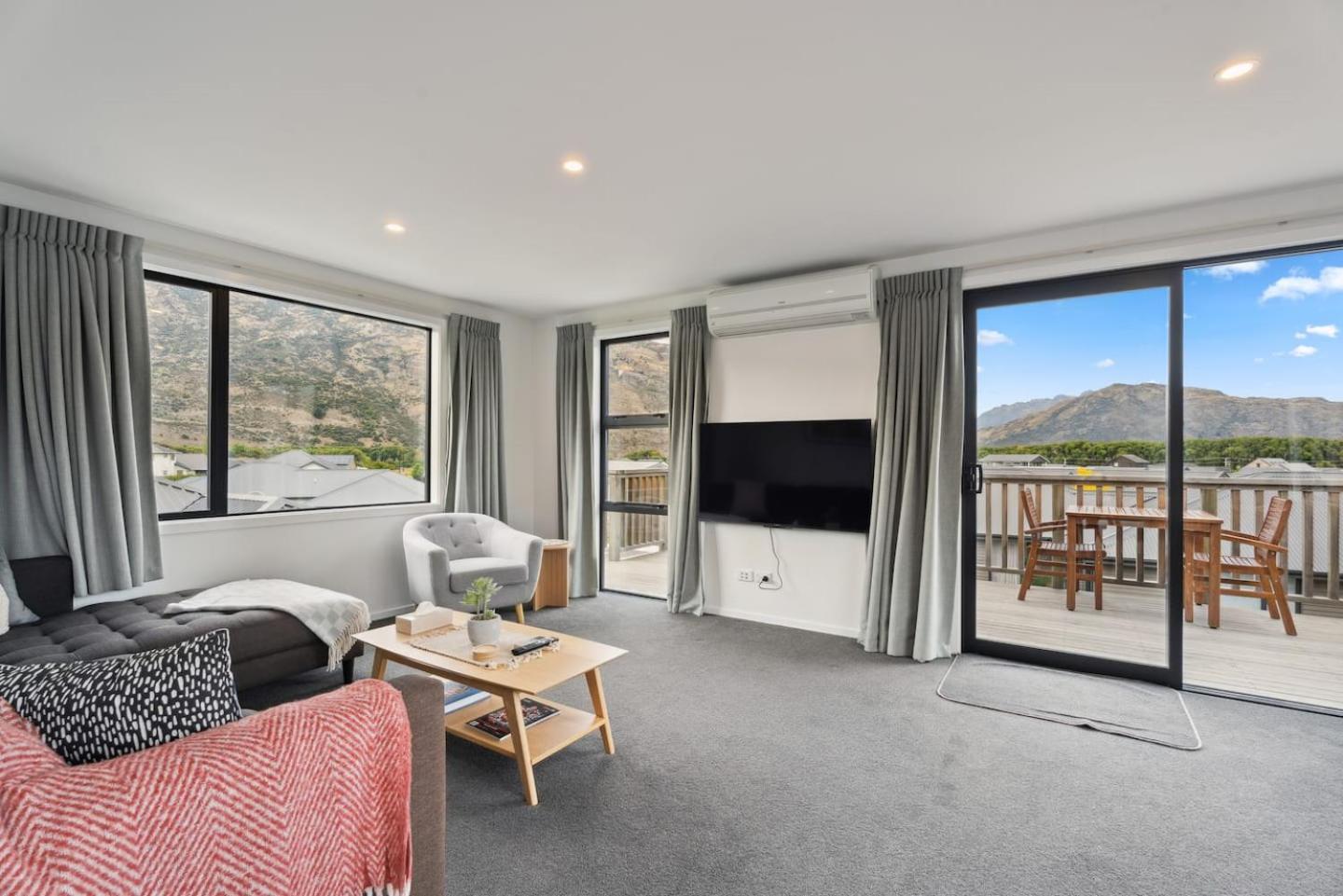 Modern Apartment With Coronet & Remarkables Views Квинстаун Экстерьер фото