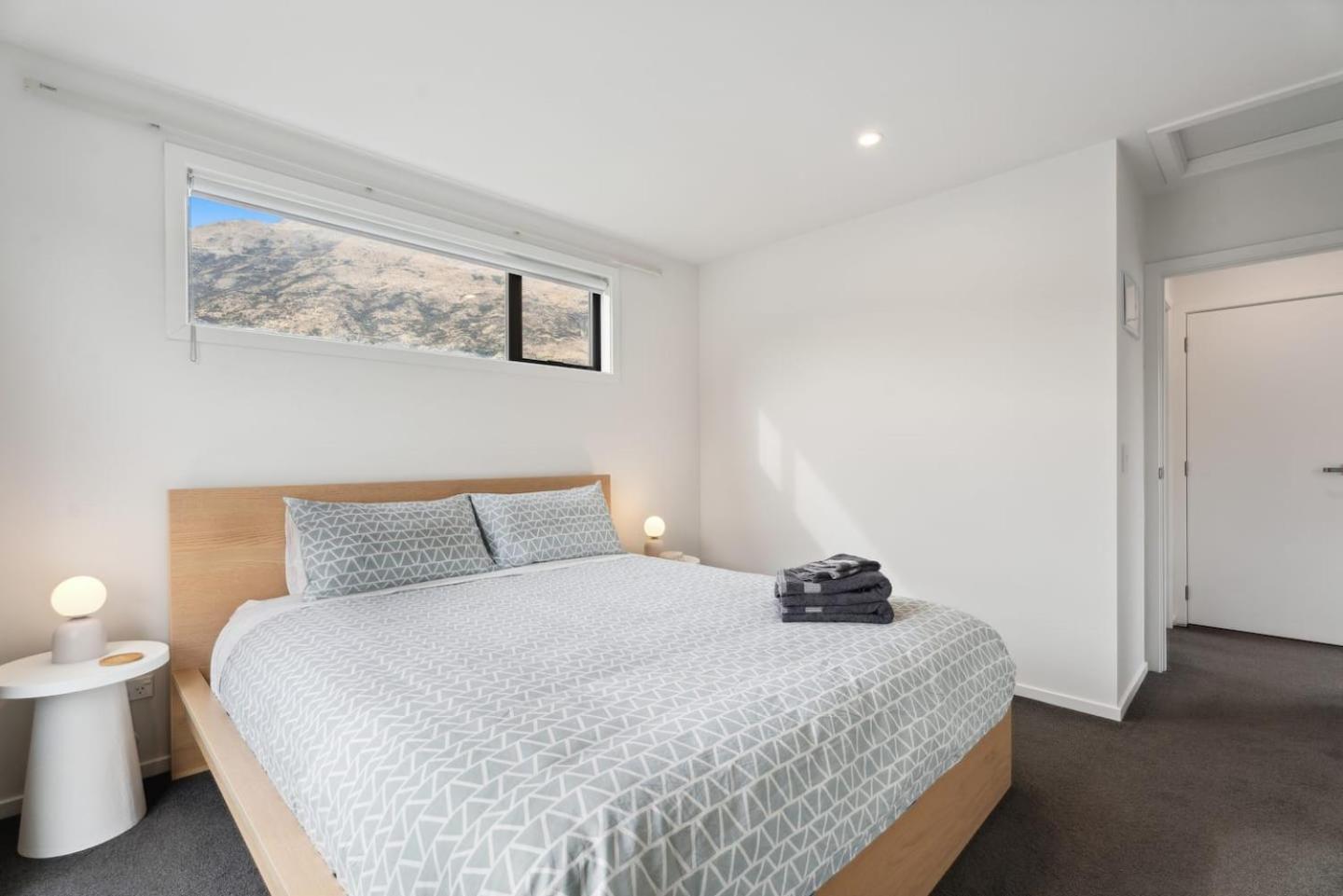 Modern Apartment With Coronet & Remarkables Views Квинстаун Экстерьер фото